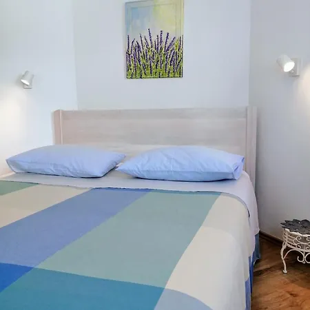 Mandolina Daire Zadar